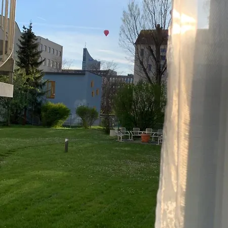 New Zentrum Mit Tiefgarage Apartment