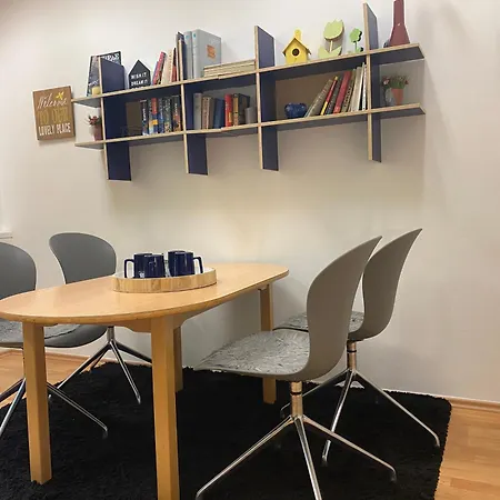 New Zentrum Mit Tiefgarage Apartment